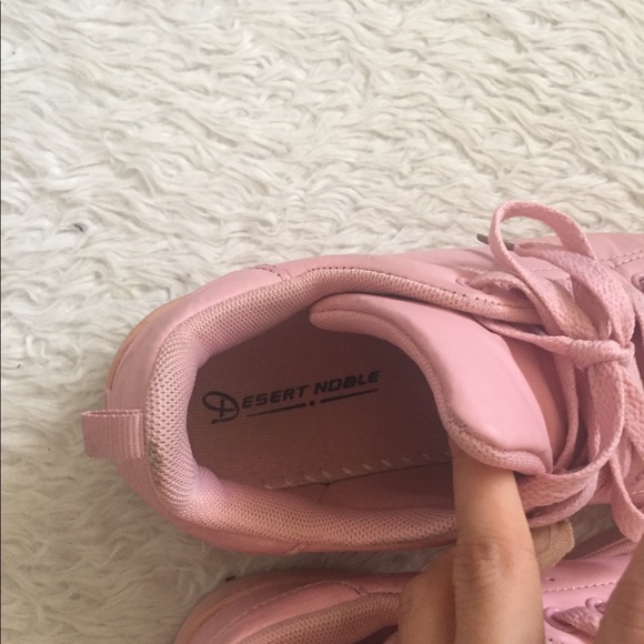 Pink tennis shoes sneakers - Picture 6 of 8